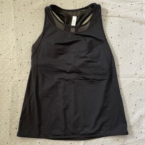 Lululemon workout top with attached bra